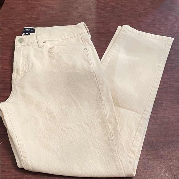 Lucky Brand Beige Denim jeans - Picture 2 of 10